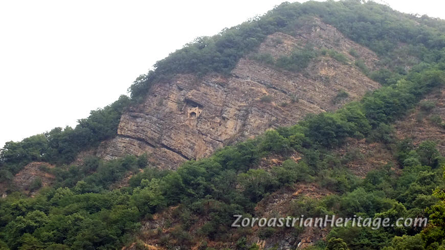 Perigala high on a cliff face