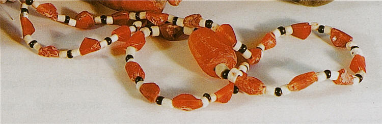 Necklace with carnelian obsidian beads found in the necropolis at Gonur