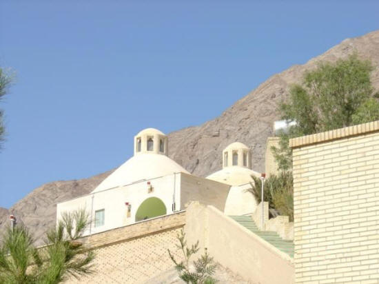 Steps to Pir-e Herisht shrine