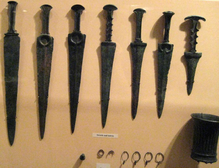 Bronze Luristan daggers c. 1000 BCE