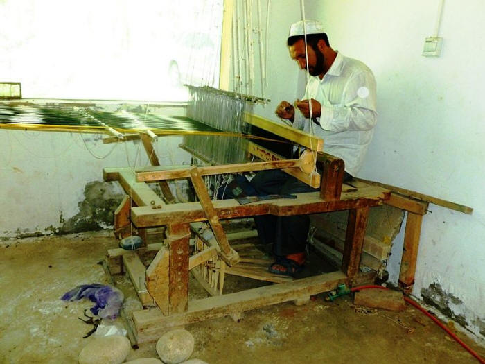Silk fabric weaving in Khotan